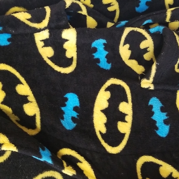 Batman Robe - Picture 3 of 6